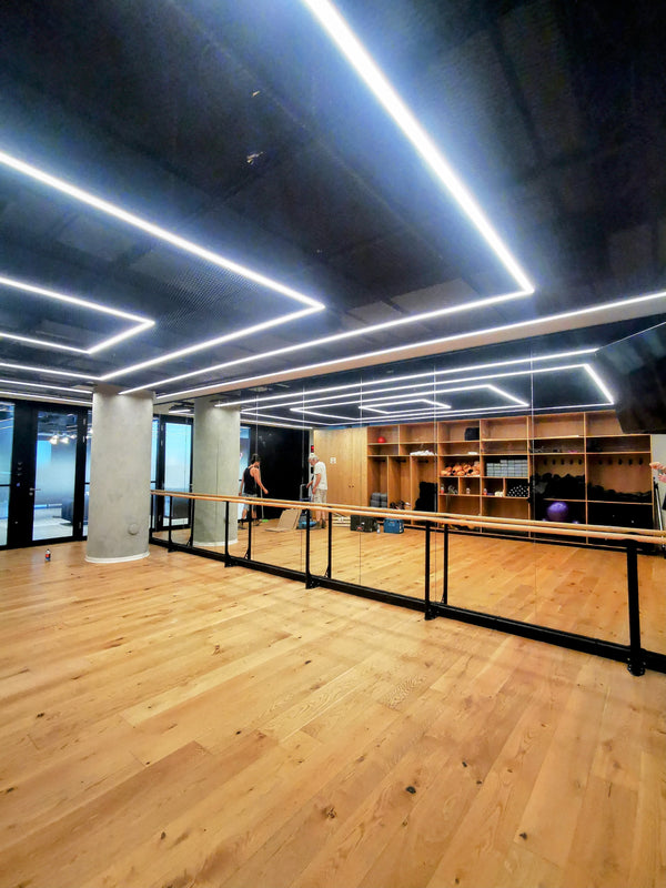 חיבור לרצפה:  בר -כח רצפה 2.40 מטר לאימוני כושר ומחול (בהתקנה עצמית) Pilates Barre