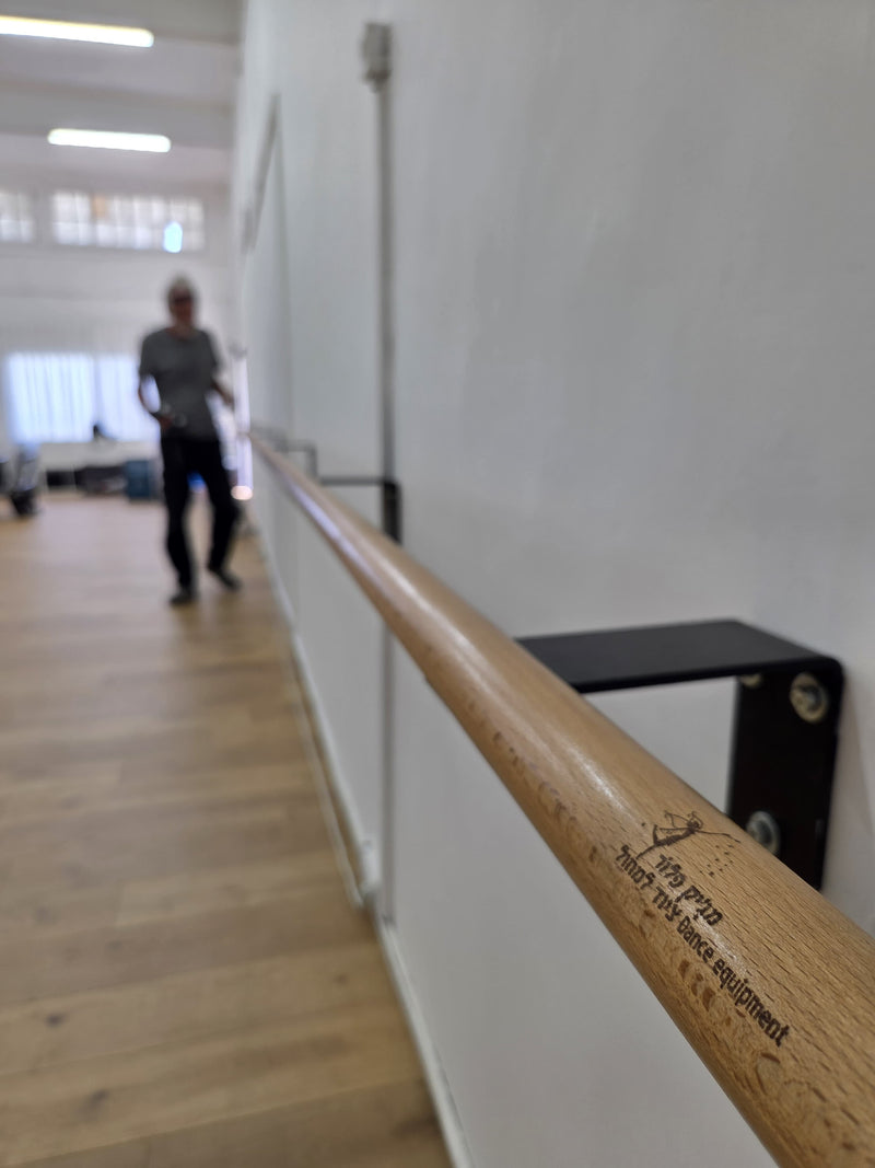 אקו-בר – בר קיר קבוע, עם מוט אחד, לאימוני מחול, אורך 2.40 מ  (3 תושבות)